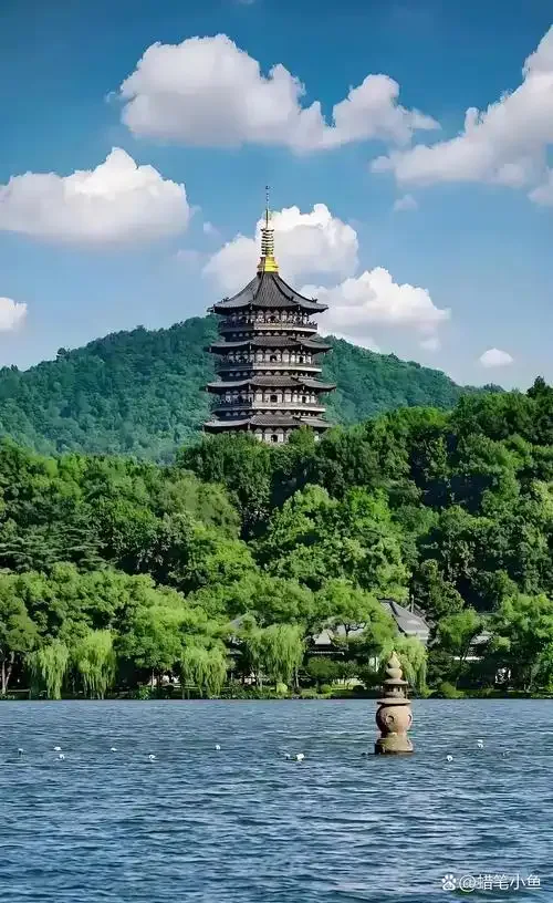 West Lake scenery in Hangzhou